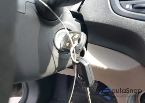 2015 Ford Fiesta Se из США, поврежденный, VIN 3FADP4BJ3FM161433